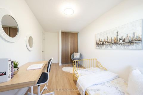 Photo 35 at 102 Jenny Wren Way, Hillcrest Village, Toronto