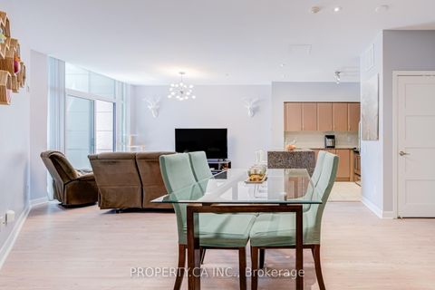 Photo 5 at 118 - 525 Wilson Avenue, Clanton Park, Toronto