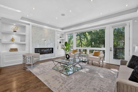 Photo 2 at 111 Kingsdale Avenue, Willowdale East, Toronto