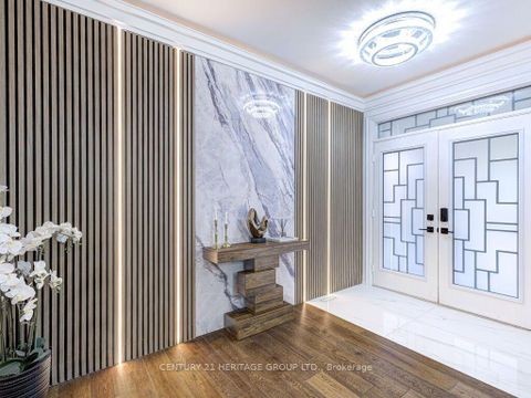 Photo 1 at 22 Grand Oak Drive, Oak Ridges, Richmond Hill