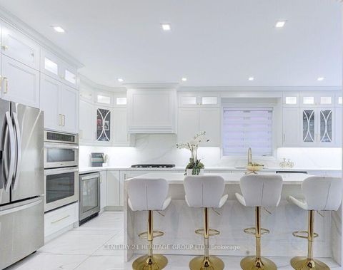 Photo 4 at 22 Grand Oak Drive, Oak Ridges, Richmond Hill