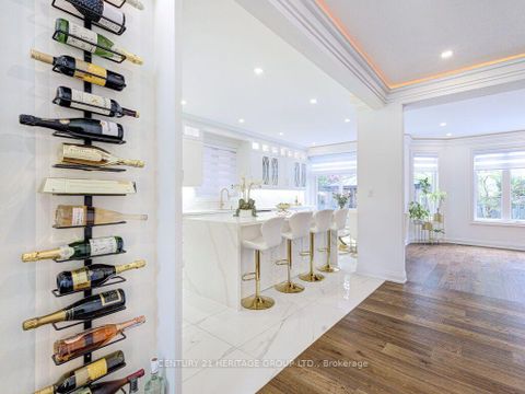 Photo 7 at 22 Grand Oak Drive, Oak Ridges, Richmond Hill