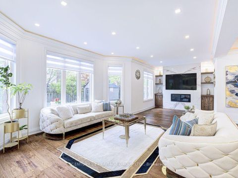 Photo 8 at 22 Grand Oak Drive, Oak Ridges, Richmond Hill