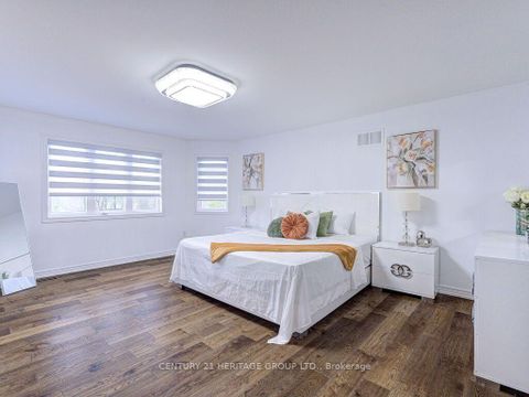 Photo 15 at 22 Grand Oak Drive, Oak Ridges, Richmond Hill