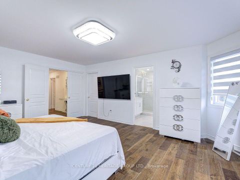 Photo 16 at 22 Grand Oak Drive, Oak Ridges, Richmond Hill