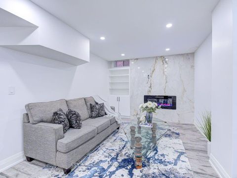 Photo 30 at 22 Grand Oak Drive, Oak Ridges, Richmond Hill