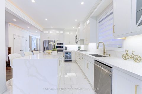 Photo 36 at 22 Grand Oak Drive, Oak Ridges, Richmond Hill
