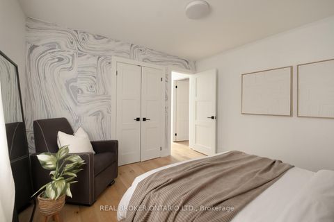 Photo 24 at 276 Gowan Avenue, East York, Toronto