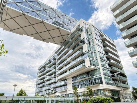 Photo 1 at 602 - 29 Queens Quay E, Waterfront Communities C8, Toronto