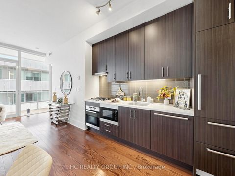 Photo 14 at 602 - 29 Queens Quay E, Waterfront Communities C8, Toronto