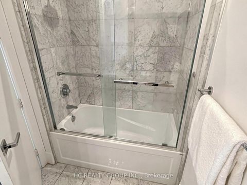 Photo 26 at 602 - 29 Queens Quay E, Waterfront Communities C8, Toronto