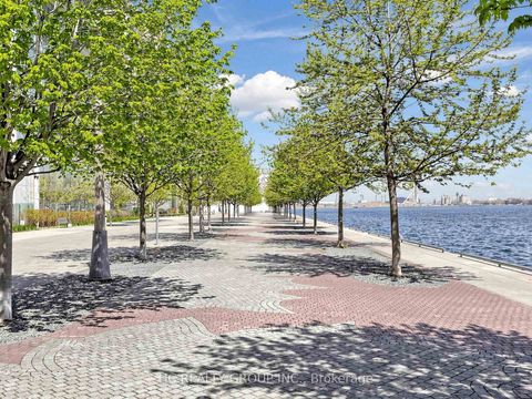 Photo 45 at 602 - 29 Queens Quay E, Waterfront Communities C8, Toronto