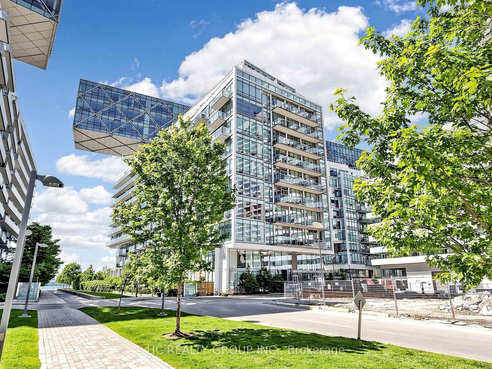 602 - 29 Queens Quay E, Waterfront Communities C8, Toronto photo number 2