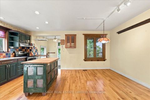 Photo 5 at 43 Orley Avenue, Lumsden, Toronto
