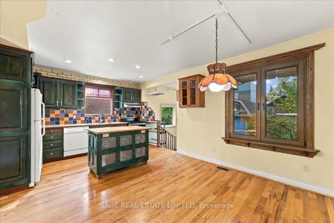 Photo 7 at 43 Orley Avenue, Lumsden, Toronto