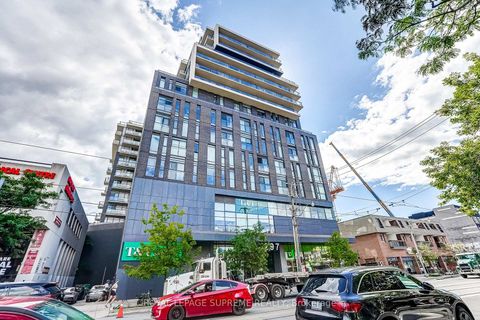 Photo 1 at 720 - 297 College Street, Chinatown, Toronto