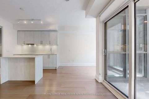 Photo 9 at 808 - 88 Cumberland Street, Annex, Toronto