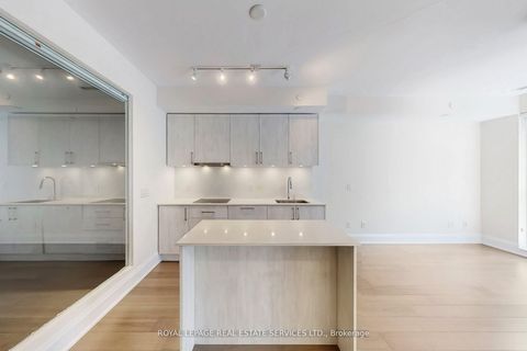 Photo 13 at 808 - 88 Cumberland Street, Annex, Toronto