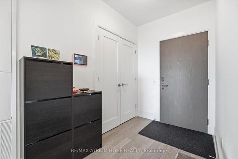 Photo 4 at 1235 - 20 Inn On The Park Drive, Don Mills, Toronto