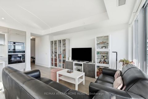 Photo 8 at 1235 - 20 Inn On The Park Drive, Don Mills, Toronto