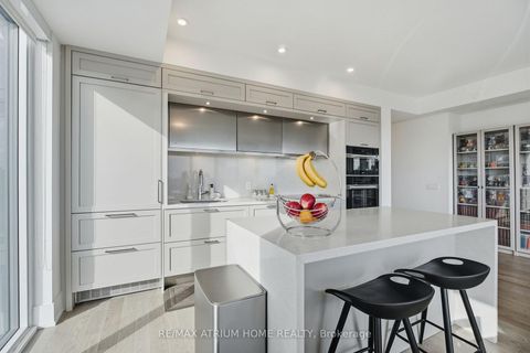Photo 11 at 1235 - 20 Inn On The Park Drive, Don Mills, Toronto