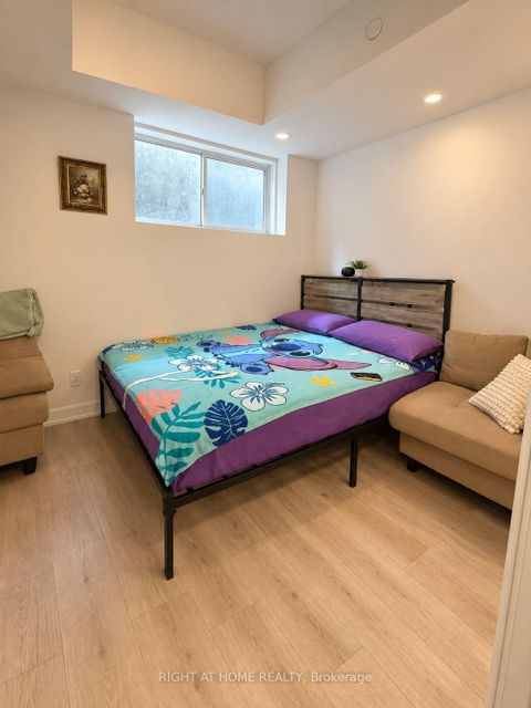 Photo 11 at TH09 - 264 Finch Avenue E, Newtonbrook East, Toronto