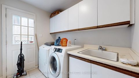 Photo 3 at 67 Rose Green Drive, Uplands, Vaughan