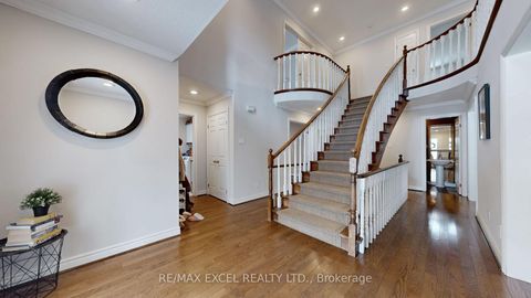 Photo 5 at 67 Rose Green Drive, Uplands, Vaughan