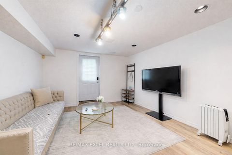 Photo 8 at 67 Rose Green Drive, Uplands, Vaughan