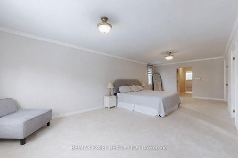 Photo 12 at 67 Rose Green Drive, Uplands, Vaughan