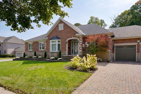 Photo 2 at 71 Willow Farm Lane, Hills of St Andrew, Aurora