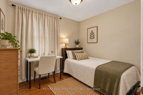 Photo 7 at 1657 Keele Street, Eglinton West, Toronto