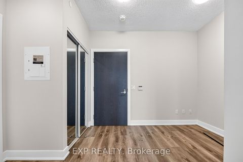 Photo 8 at 3807 - 7 Mabelle Avenue, City Centre West, Toronto