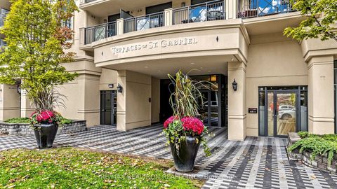 Photo 3 at 412 - 650 Sheppard Avenue E, Bayview Village, Toronto