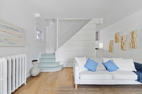 Photo 6 at 853 Manning Avenue, Annex, Toronto