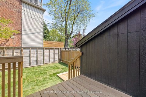 Photo 31 at 853 Manning Avenue, Annex, Toronto