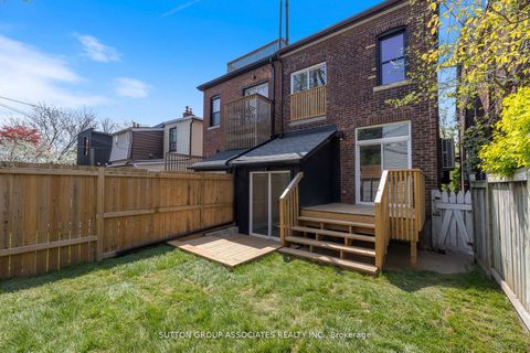 Photo 32 at 853 Manning Avenue, Annex, Toronto