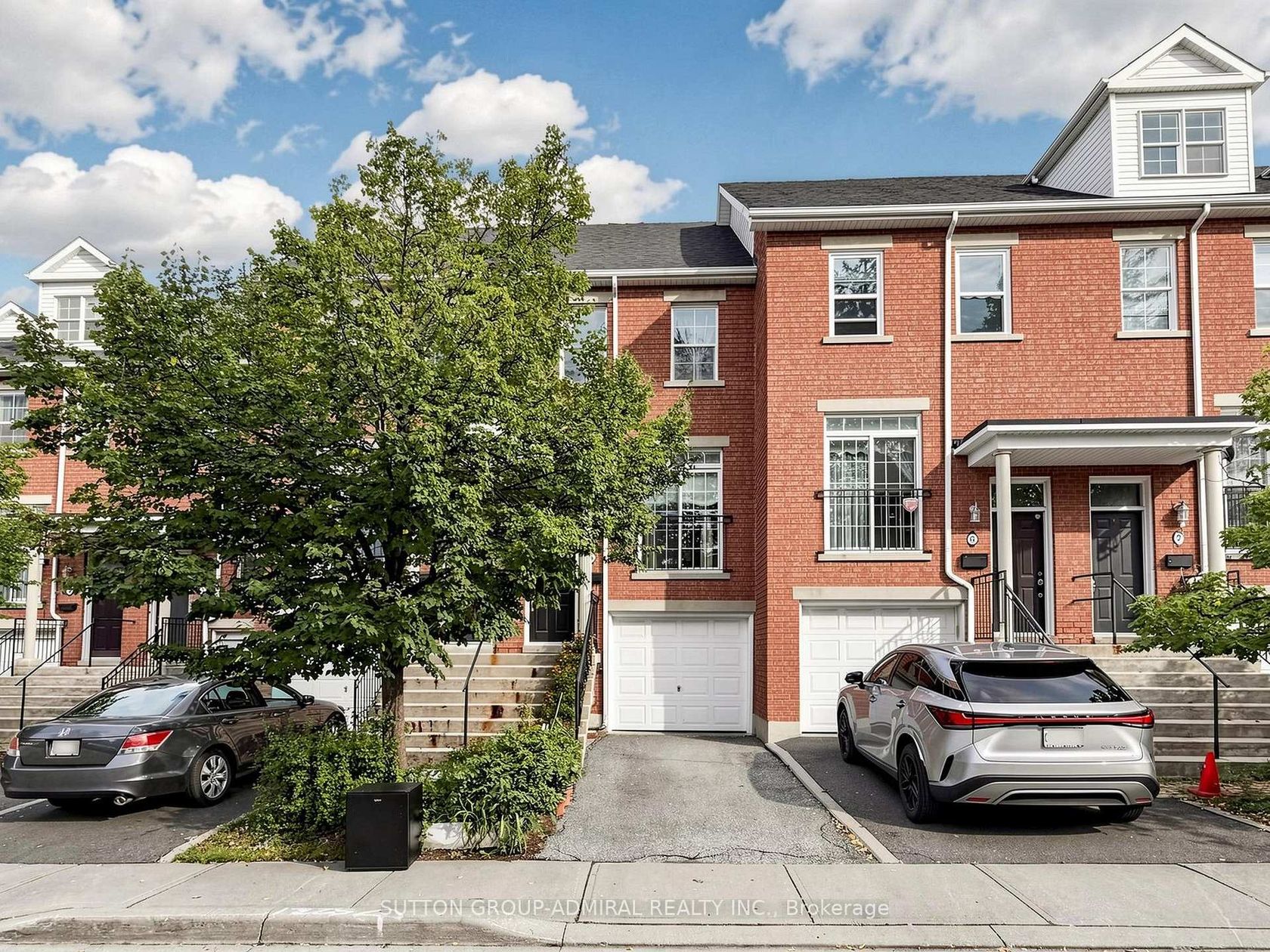 5 - 1723 Finch Avenue W, Jane Heights, Toronto photo number 2