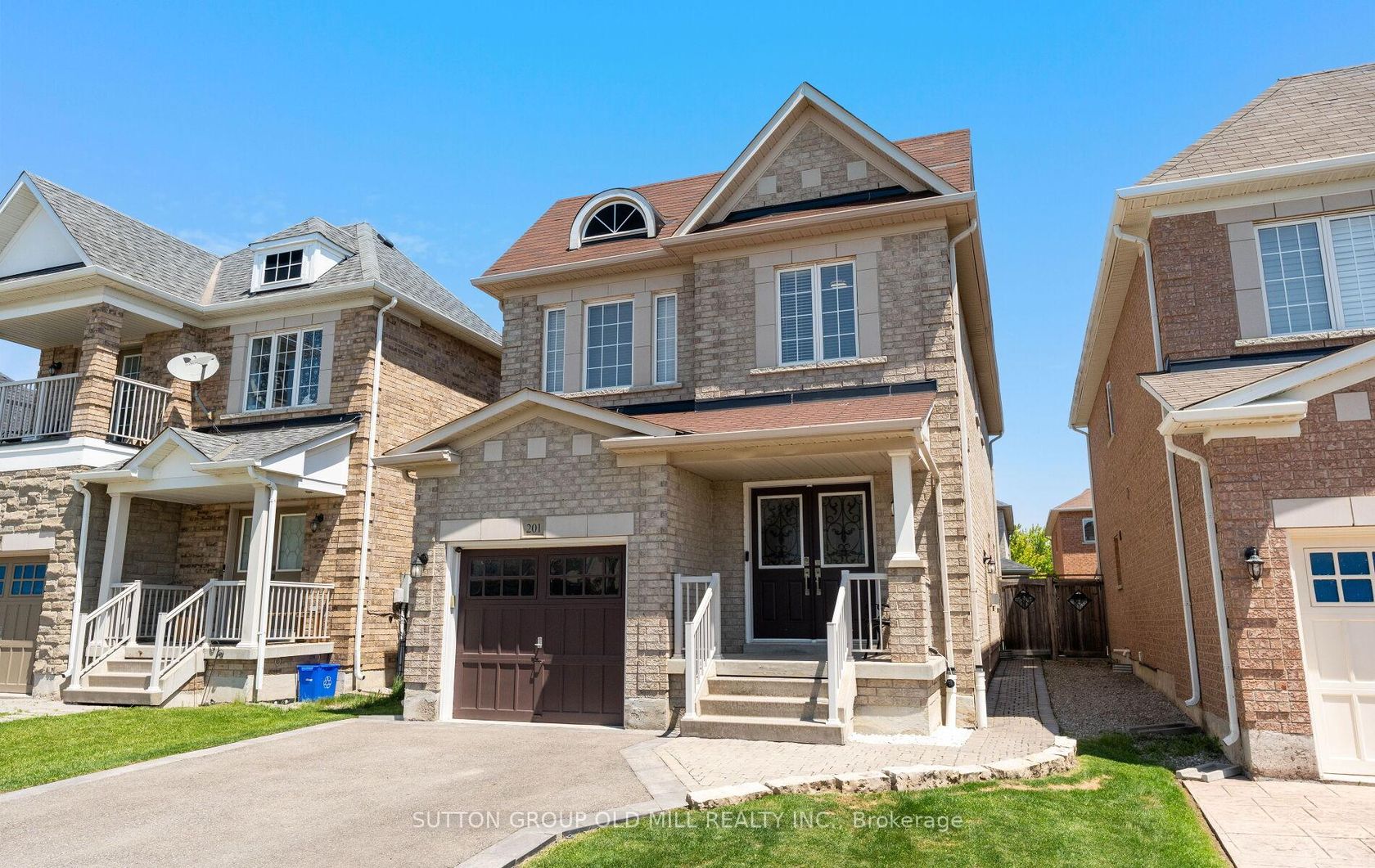 201 Vellore Park Avenue, Vellore Village, Vaughan photo number 2