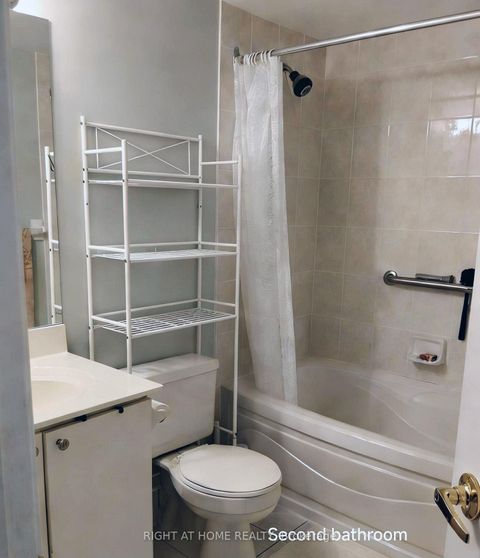 Photo 16 at #611 - 3088 Kennedy Road, Steeles, Toronto