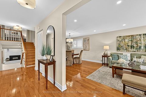 Photo 3 at 93 Julia Court, Central Newmarket, Newmarket