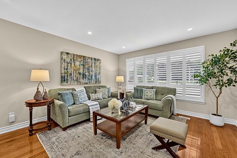 Photo 5 at 93 Julia Court, Central Newmarket, Newmarket
