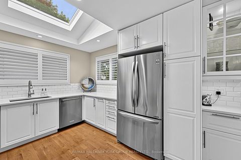 Photo 13 at 93 Julia Court, Central Newmarket, Newmarket