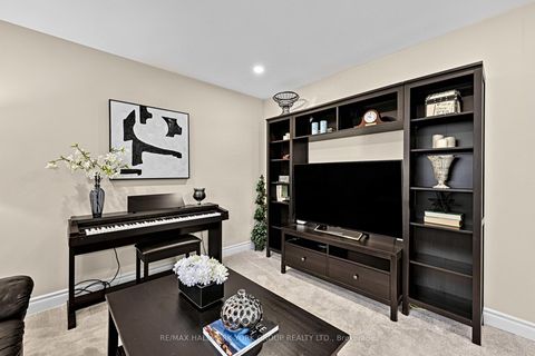 Photo 24 at 93 Julia Court, Central Newmarket, Newmarket