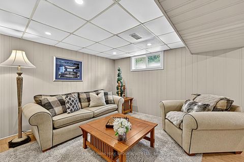 Photo 32 at 93 Julia Court, Central Newmarket, Newmarket