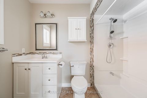 Photo 1 at 382 Melville Avenue, Maple, Vaughan