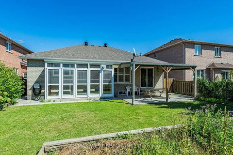 Photo 6 at 382 Melville Avenue, Maple, Vaughan