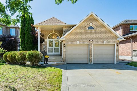 Photo 8 at 382 Melville Avenue, Maple, Vaughan