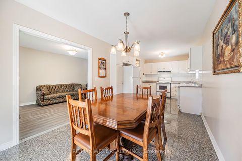 Photo 14 at 382 Melville Avenue, Maple, Vaughan