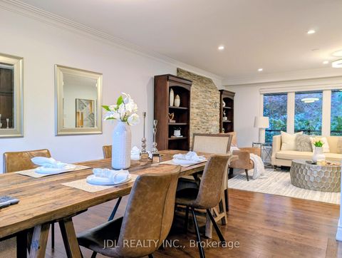 Photo 6 at 32 Ashmount Crescent, Richview, Toronto